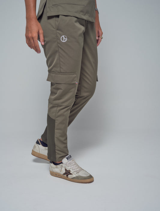 Pantalon médical pour femme cargo ajusté kaki Ceres