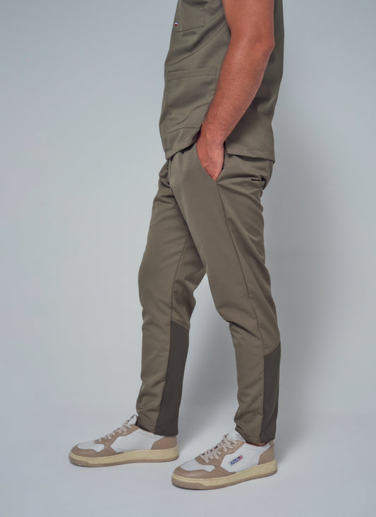 Pantalon médical homme coupé Chino kaki Mercure